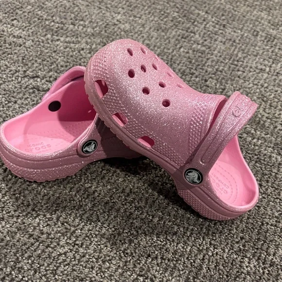 CROCS Kids Sparkly Pink Water Shoes - Picture 4 of 4